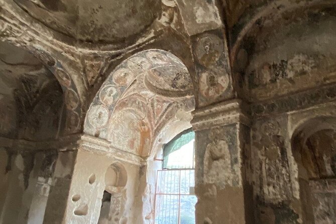 2 Days Private Guided Cappadocia Tour With Airport Transfers - Day 2: Kaymaklı Underground City, Rose and Red Valley hike, and the viewpoint finale