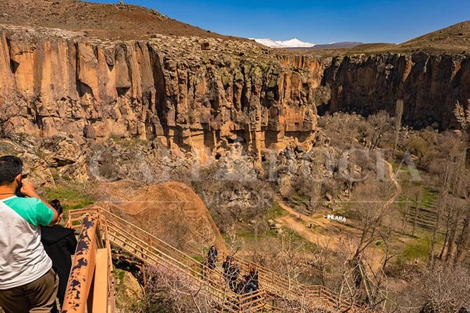 2 Days South (Green tour) and North (Red tour) Cappadocia + Lunch - Day 1 Green Tour (South): Uçhisar Castle views, Avanos pottery, Paşabağ fairy chimneys