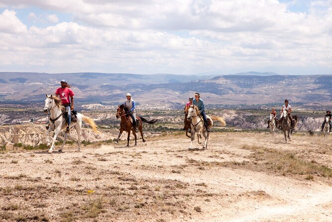 2 Hours Horse Riding Safari in Cappadocia ( Transfer Include ) - Group size, vibe, and photo opportunities