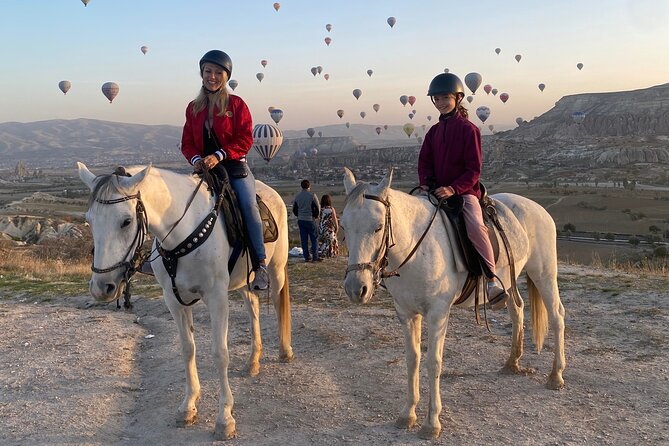 Adventure in Cappadocia Horse Riding Sunset ,Daytime - Ride Pace, Breaks, and Photo Stops That Don’t Feel Forced