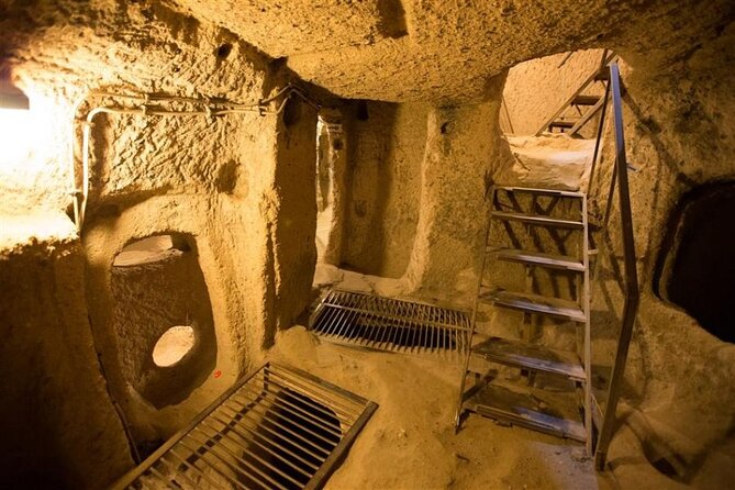BEST-SELLER Private Cappadocia Tour from CAPPADOCIA HOTELS - Pigeon Valley photo break: quick, but don’t rush your shots