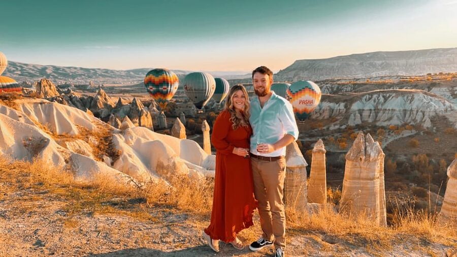 Breakfast with balloons in the valley ( private table ) - What Balloon Watching Feels Like When You Are Eating at Sunrise