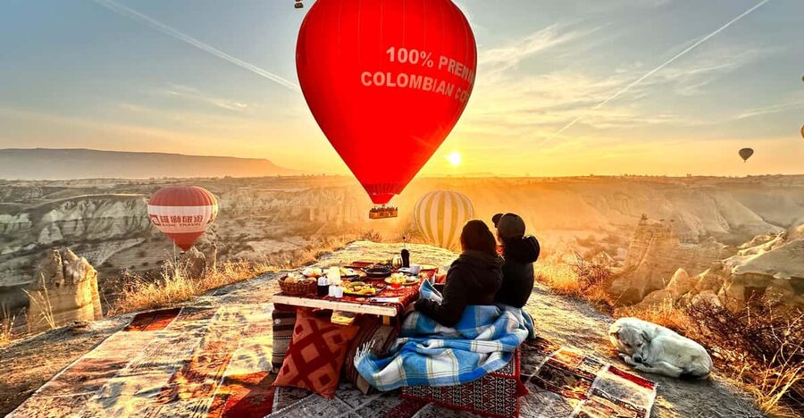 Breakfast with balloons in the valley ( private table ) - A Private Table in the Valley, Not Just a Quick Stop