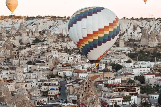 Cappadocia Goreme Balloon Flight - Price & Service Guarentee - Is this for families, couples, and solo travelers?
