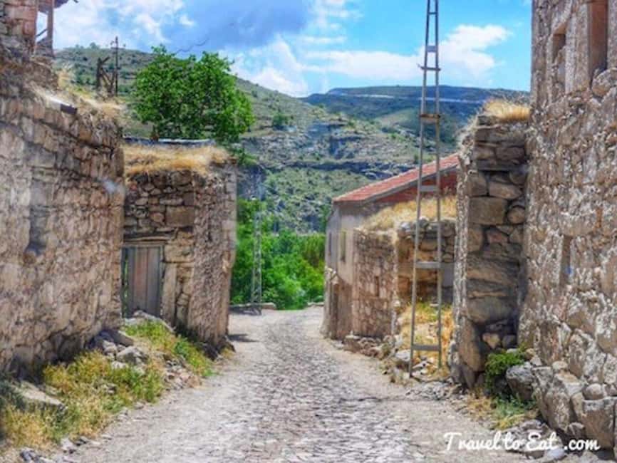 Cappadocia: Green Tour with Underground City & Ihlara Valley - Narlıgöl Crater Lake: a short, scenic breather