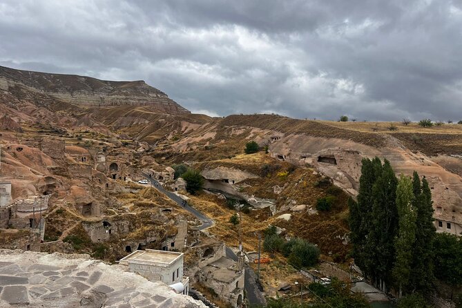 Cappadocia Guided Blue South Tour - Underground City & Walking - Ihlara Valley river walk: cliff churches and a surprisingly peaceful pace