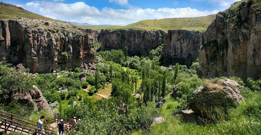 Cappadocia: Guided Tour with Lunch & Visit to Ihlara Canyon - An 8-hour Cappadocia plan with hotel pickup at 09:30