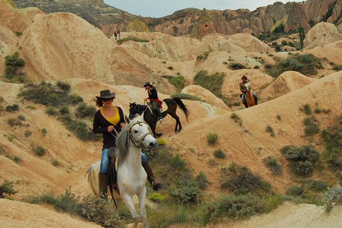 Cappadocia Horse Riding Tour, Sunset & Sunrise, Daytime - Getting There Smoothly: Hotel Pickup, Minivans, and Mobile Ticket