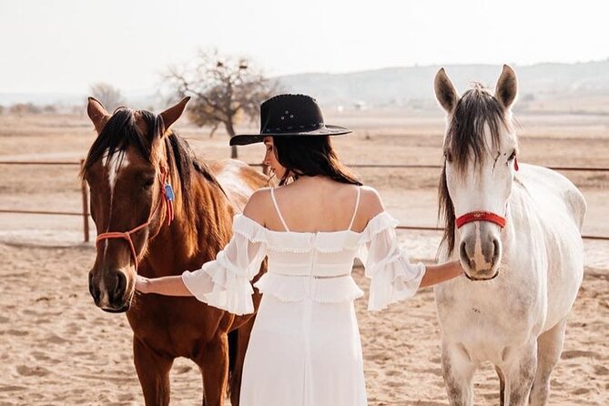 Cappadocia Horseback Ride through Valleys — Sunset/hoteltransfer - Key Points at a Glance
