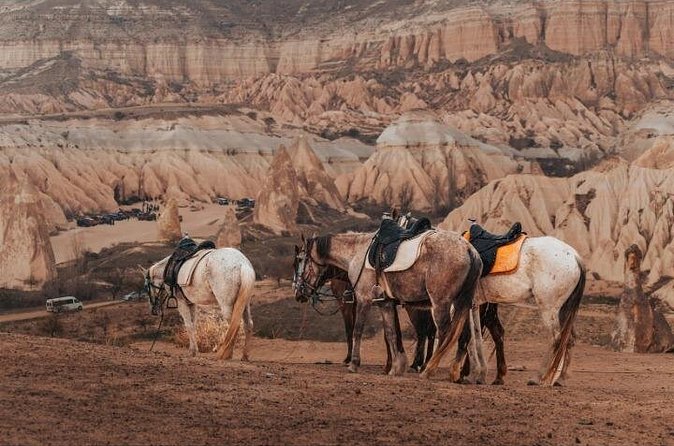 Cappadocia Horseback Riding Adventure at Sunrise, Sunset, Tour - How the instruction works for absolute beginners