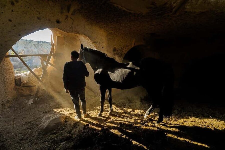 Cappadocia :Horseback Riding Tour Rose-Red Valley/LoveValley - Meskendir and Love Valley, Plus Çavuşin Passing Views