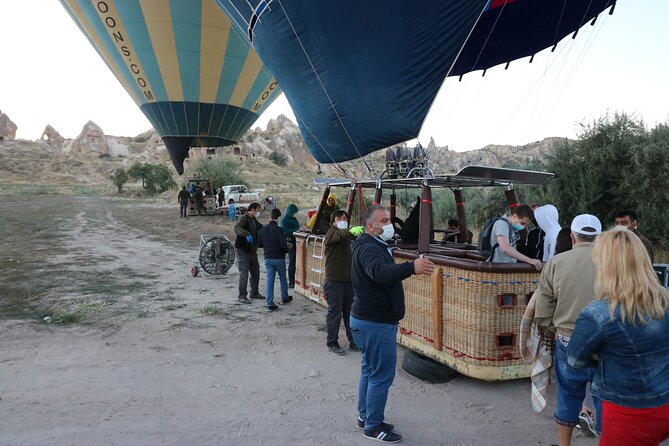 Cappadocia Hot air balloon - Pilot briefing, and why it improves what you see