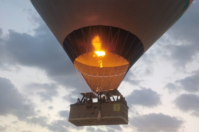 Cappadocia Hot Air Balloon Ride – First Flight in Göreme - Pickup and breakfast: how the morning stays comfortable