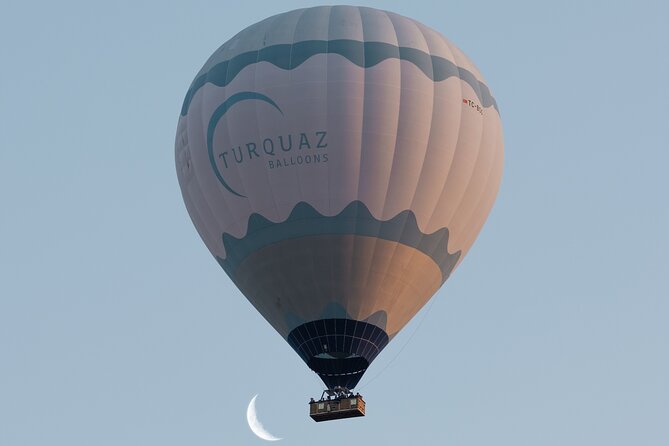 Cappadocia Hot Air Balloon Ride/ Turquaz Balloons - Pickup, check-in, and the breakfast that makes dawn easier
