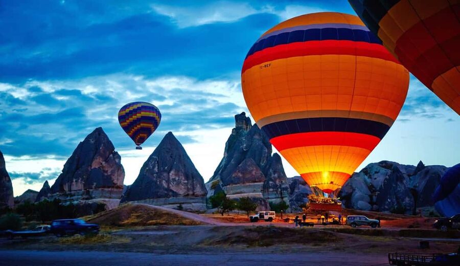 Cappadocia: Hot Air Balloon Watching & Sunrise Tour - Quick hits for a Cappadocia balloon sunrise (without the stress)