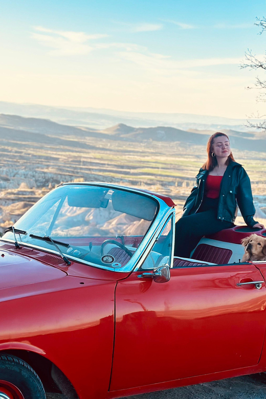 Cappadocia: Hot Air Balloon Watching Tour with Classic Car - How the driver can turn you into a better photographer