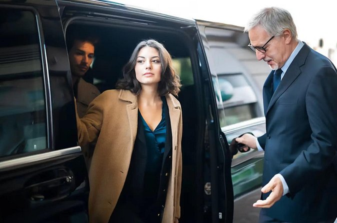 Cappadocia Luxury Private Transfer Between Airport and Hotels. - Hotel Pickup, Meeting Points, and Confirming Your Exact Time