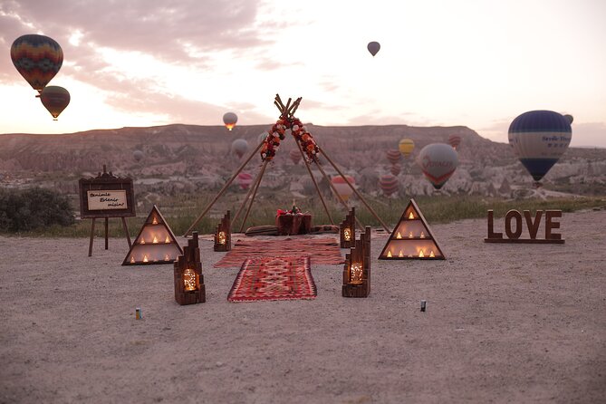 Cappadocia Marriage Proposal At Sunrise Time With Balloon View - Balloon view in your proposal photos