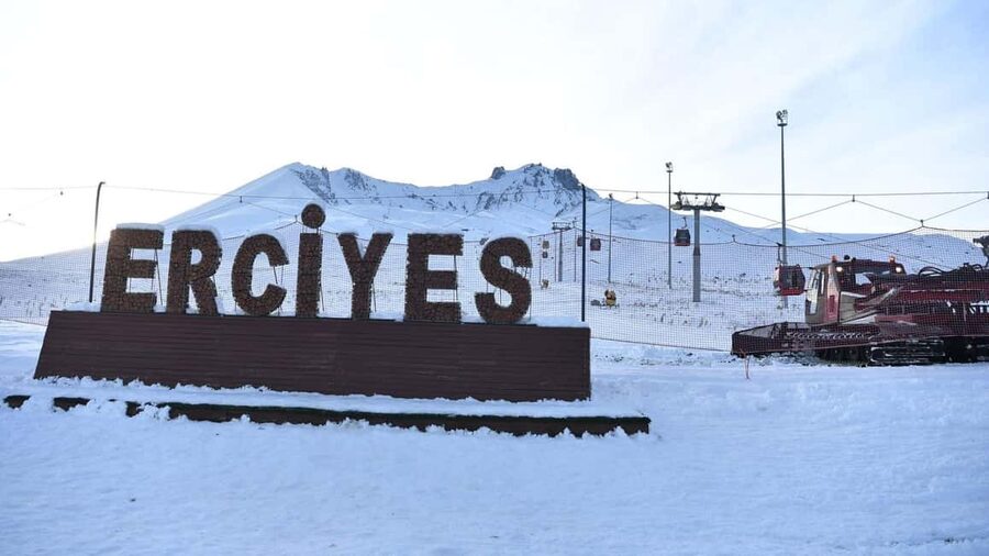 Cappadocia: Mount Erciyes Ski Resort Day Trip - Rentals and learning time: skiing and snowboarding without the pressure