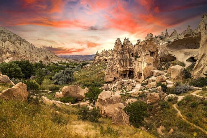 Cappadocia Package Tour 1 night accomodation - Day 2: Uchisar and the fairy chimneys, then Avanos clay and rugs