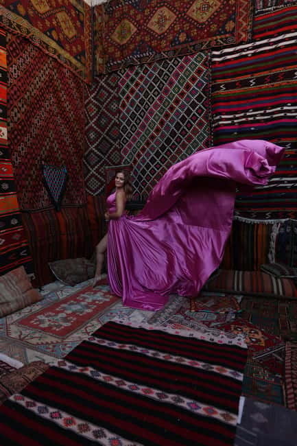 Cappadocia: Photo Shooting With Flying Dress & Carpet House - Inside the shoot: what happens during your flying dress session