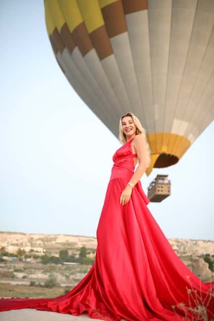 Cappadocia: Photoshooting with Flying Dresses - Languages and Group Size: How Comfortable This Feels for Different Travelers