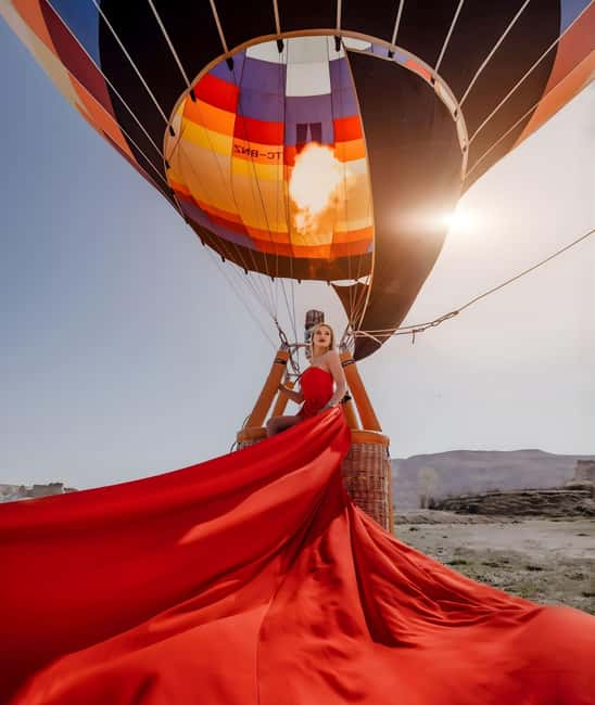 Cappadocia: Private Photo Shoot with Flying Dress & Horses - English-speaking crew and what to bring
