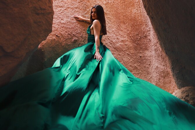 Cappadocia Private Photo Shoot with Flying Dress & Hotel Pickup - Cappadocia’s balloon morning, but with a photo mission
