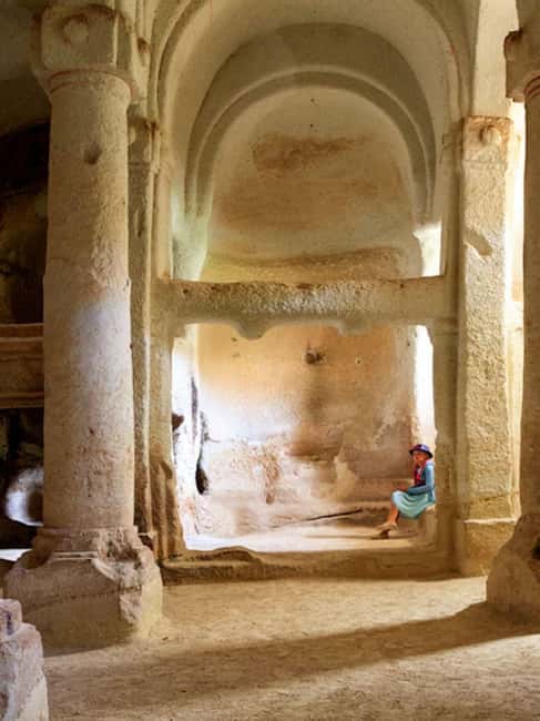 Cappadocia Red (North) Tour with UNESCO Göreme Museum &Lunch - Traditional lunch in Cappadocia, with vegetarian options