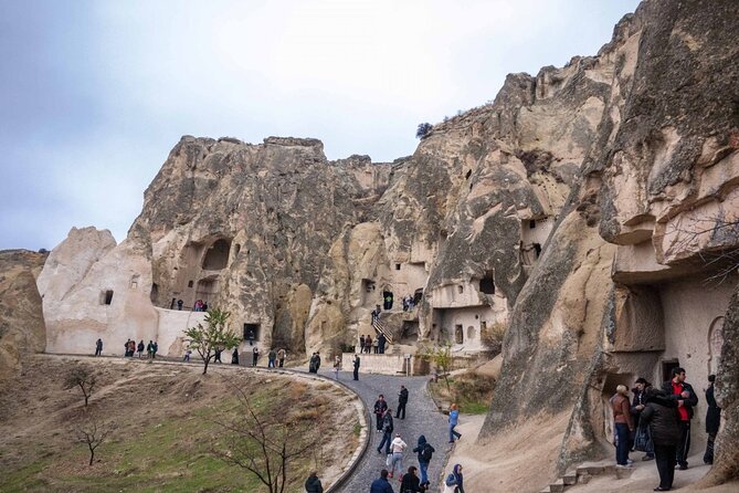 Cappadocia Red Tour (Pro Guide, Tickets, Lunch, Transfer incl) - Group size, timing, and how to stay comfortable