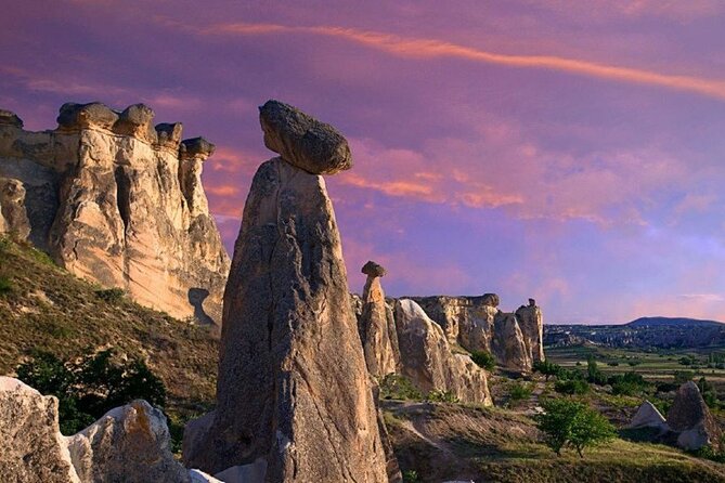 Cappadocia Red Tour with Guide in Spanish - Avanos Pottery on the Red River: Watching Kick Wheels Work