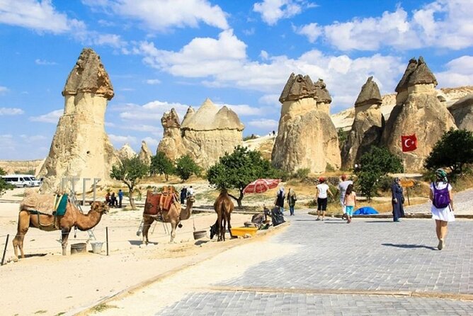 Cappadocia Red Tour with Guide in Spanish - Esentepe Viewpoint and Uchisar Castle: Ending With Real Scale