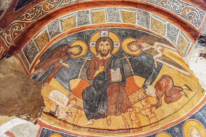 Cappadocia Red Tour With Underground City - Özkonak Underground City: Tunnels, Chapels, and Ventilation Shafts