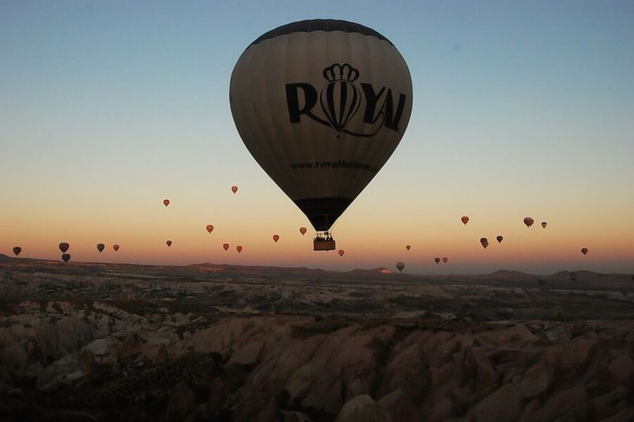 Cappadocia: Royal King Flight - The early start: hotel pickup, breakfast, and pilot weather checks