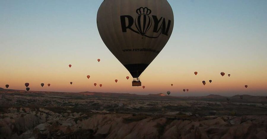 Cappadocia: Royal King Flight - In the air for 60 minutes: views, height, and photo time