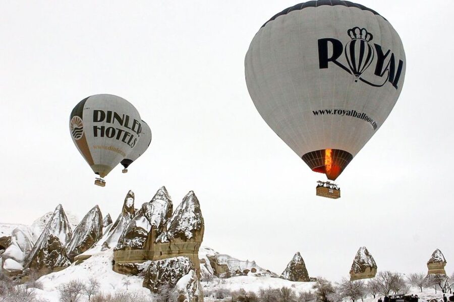 Cappadocia: Royal King Flight - The landing celebration: champagne, Royal Gold Medal, and included drinks