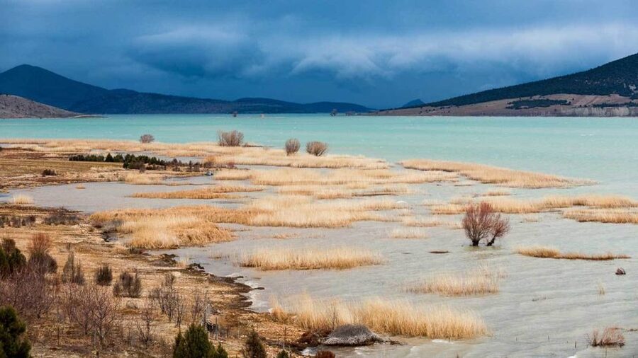 Cappadocia: Salt Lake and Underground Cities with Lunch - Lake Tuz at sunset: salt rocks, big color shifts, and optional dips