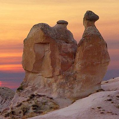 Cappadocia South: Underground City Tour With Lunch & Ticket - Ozkonak Underground City: nearly 100 tunnels with a guided story