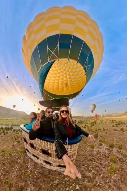 Cappadocia: Sunrise Hot Air Balloon in Göreme and Transfer - Photo Strategy: How to Capture the Sky Full of Balloons