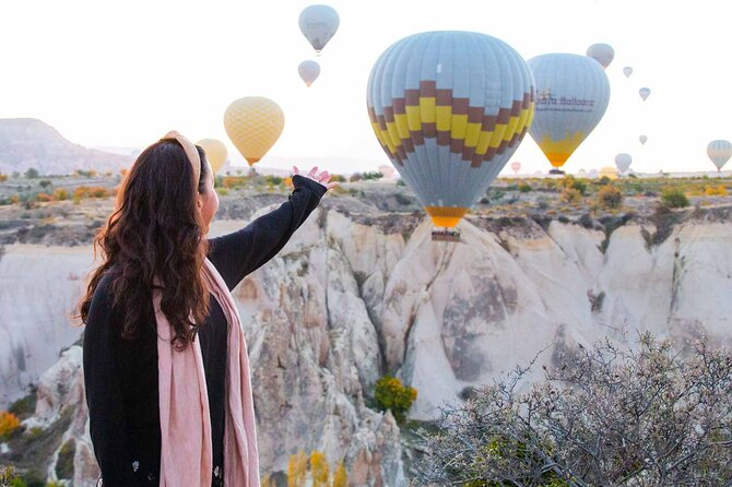 Cappadocia Sunrise Hot Air Balloon Watching Tour With Audio Guide - English Audio Guide: Turning a Photo Stop Into a Story