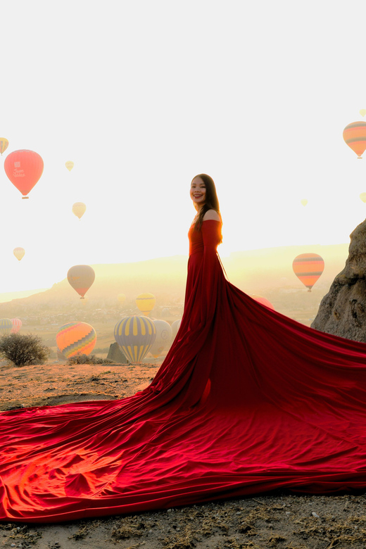 Cappadocia Sunrise or Sunset Photoshoot - What to bring, and how to make the bouquet idea work for you