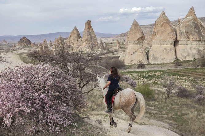 Cappadocia Sunset Horse Riding through the Valleys and Fairy Chimneys - Should you book this sunset horse ride in Göreme?