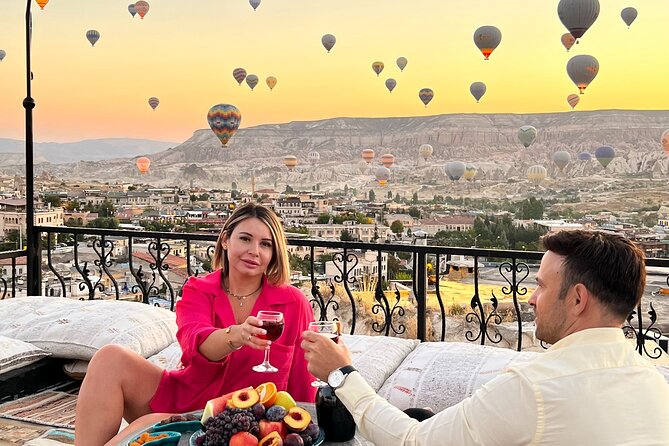 Cappadocia Terrace Photo Spot - How the balloon sunrise photo window usually feels