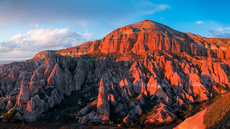 Cappadocia Watching the Sunset With Wine in Red Valley - Should You Book This Wine Sunset Tour?