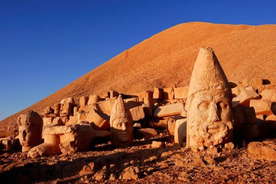 From Cappadocia: 2-Night Nemrut, Sanliurfa, and Harran Tour - Day 1: Caravanserai on the Silk Road, Taurus Mountain drive, and Kahramanmaraş ice cream