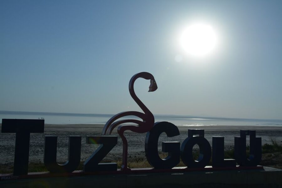 From Göreme: Salt Lake Tour at Sunset - Tuz Gölü at Sunset: What makes this salt lake special