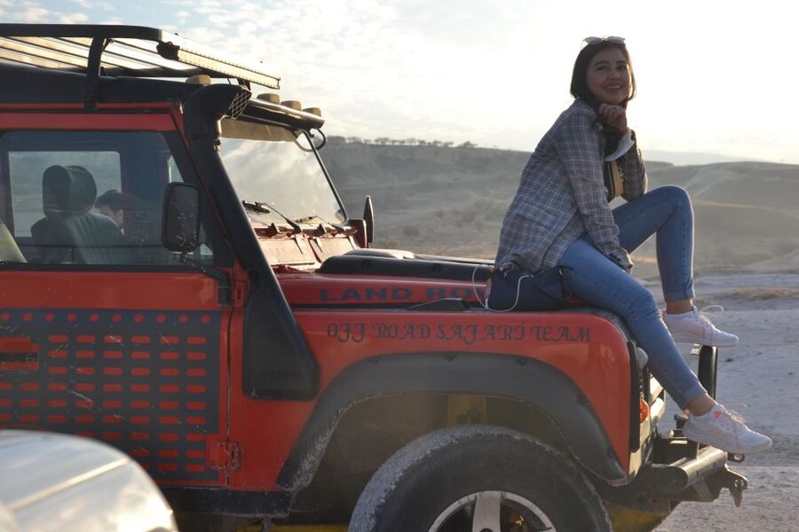 From Göreme/Ürgüp: Cappadocia Jeep Safari Sunrise or Sunset - Photo stops that actually help, plus a heads-up on balloon timing