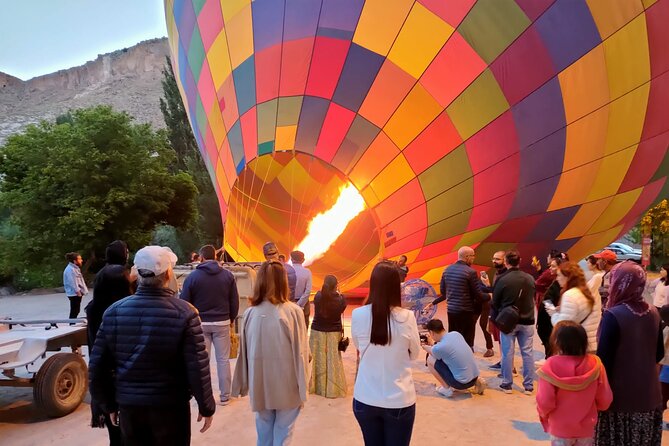 Full-Day Cappadocia Private Red Tour with Balloon Ride - Stop 5 and 6: cave dwellings and Avanos pottery that adds context