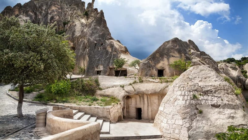 Full Day Cappadocia Red and Green Combined Guided Day Tour - Avanos lunch break, pottery red clay, and rug workshop time