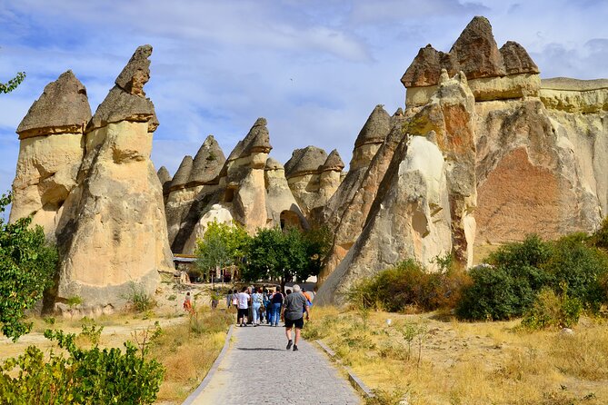 Full-Day Cappadocia Tour with Lunch, from Goreme - Uçhisar Castle and Love Valley: panoramic views and the most cheeky rock formations